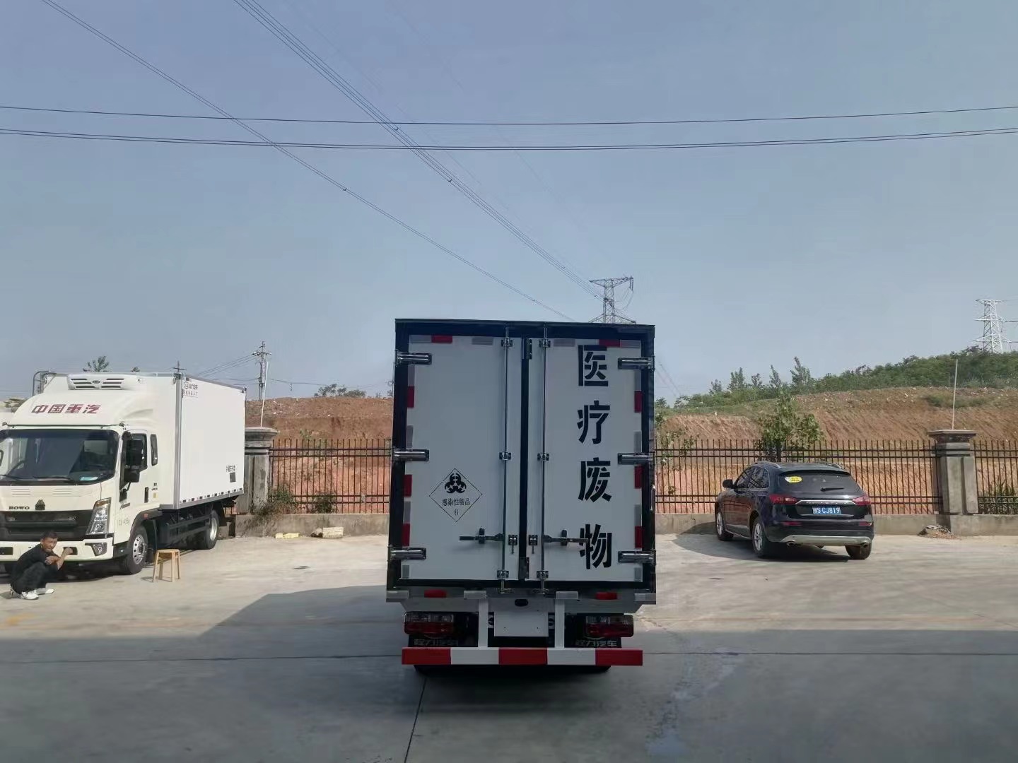 東風途逸藍牌醫療廢物轉運車