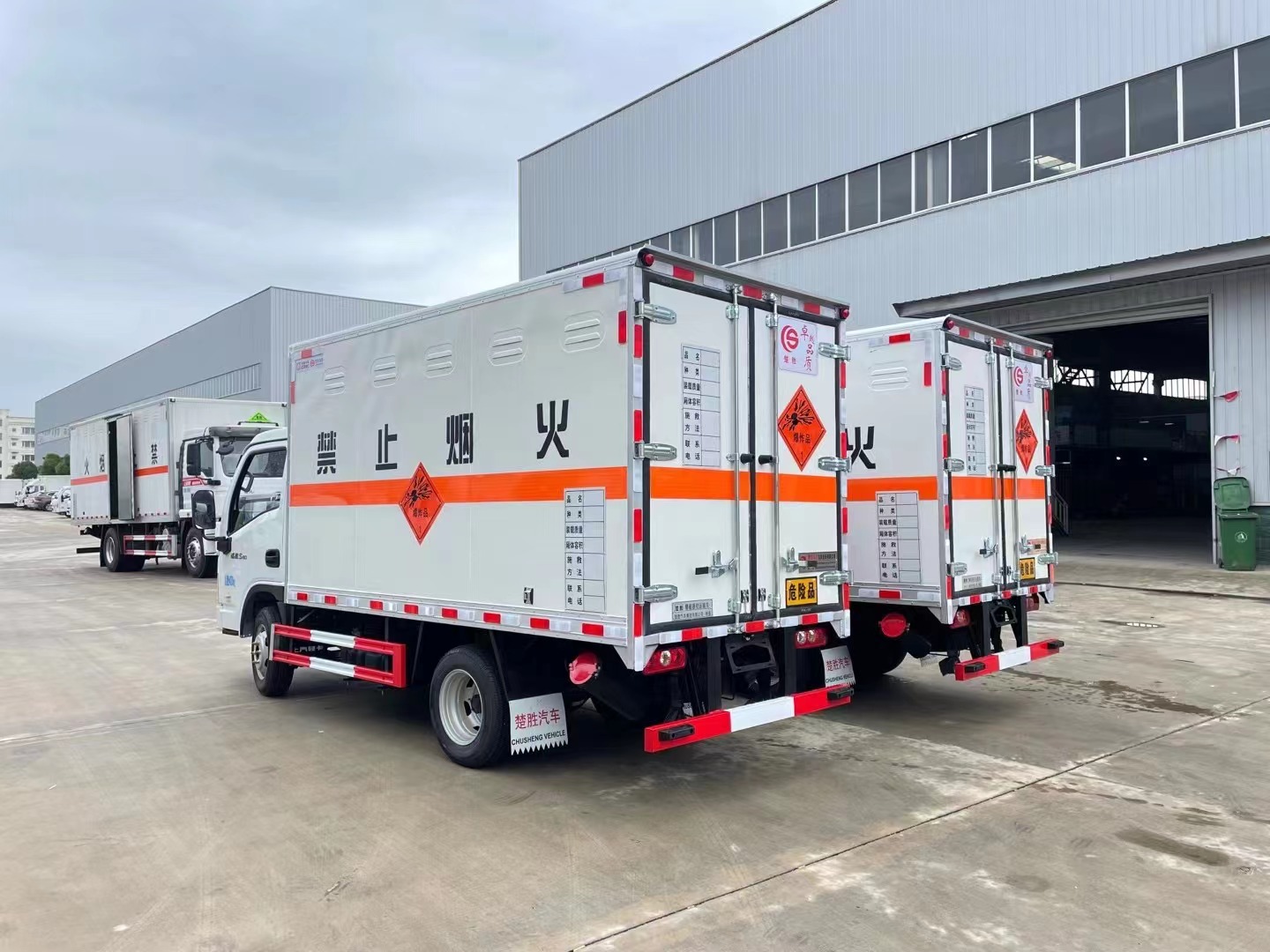 躍進福運爆破器材運輸車