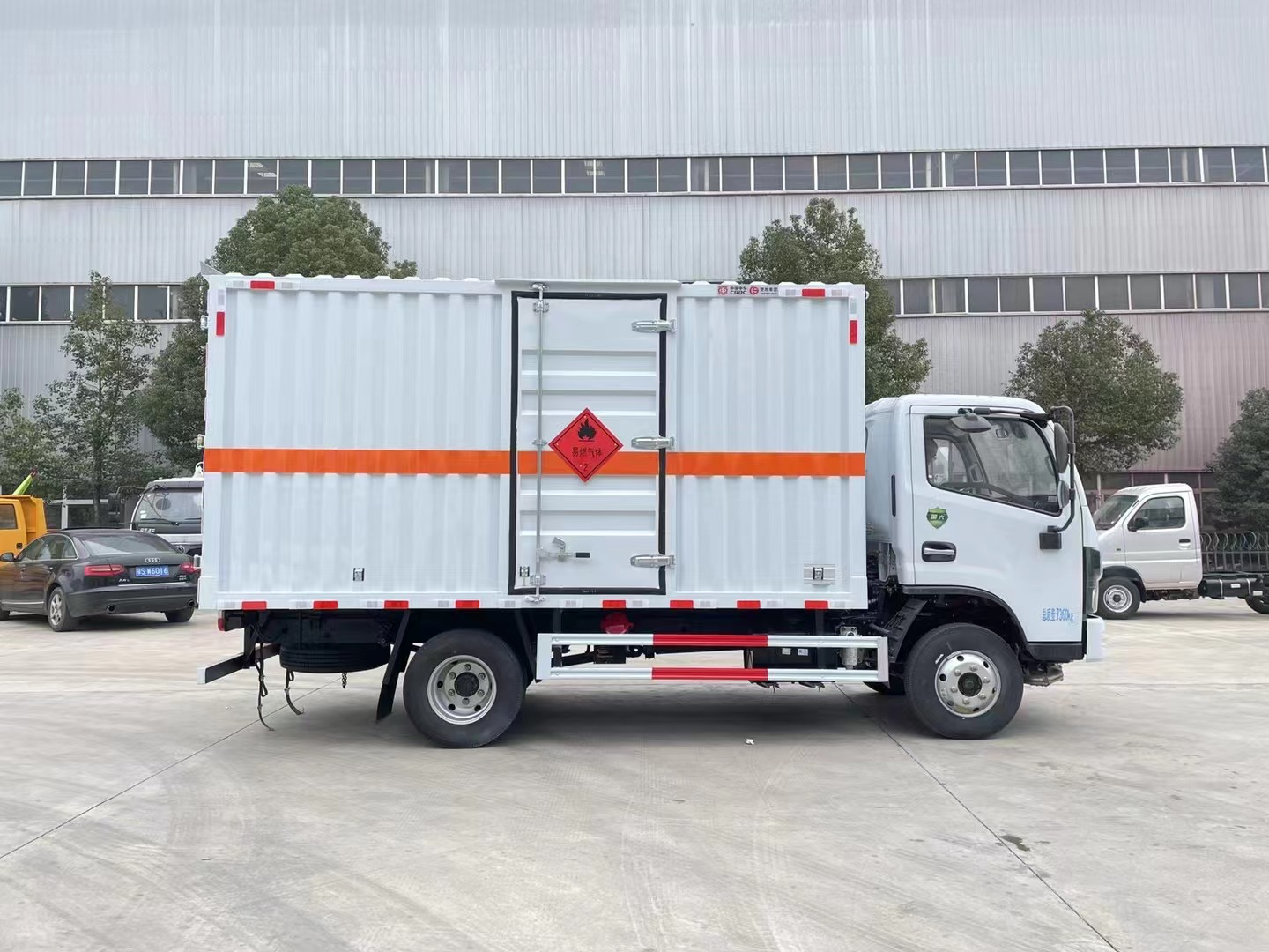 東風福瑞卡黃牌3.6噸氣體廂式車