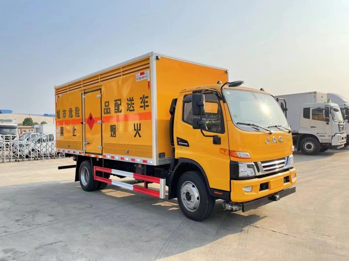 江淮5.2米氣體廂式