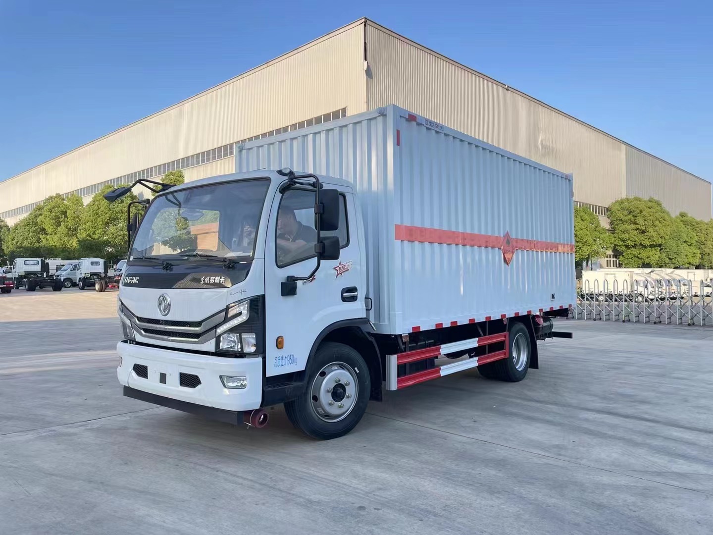 5.2米易燃氣體廂式車/二類危險車