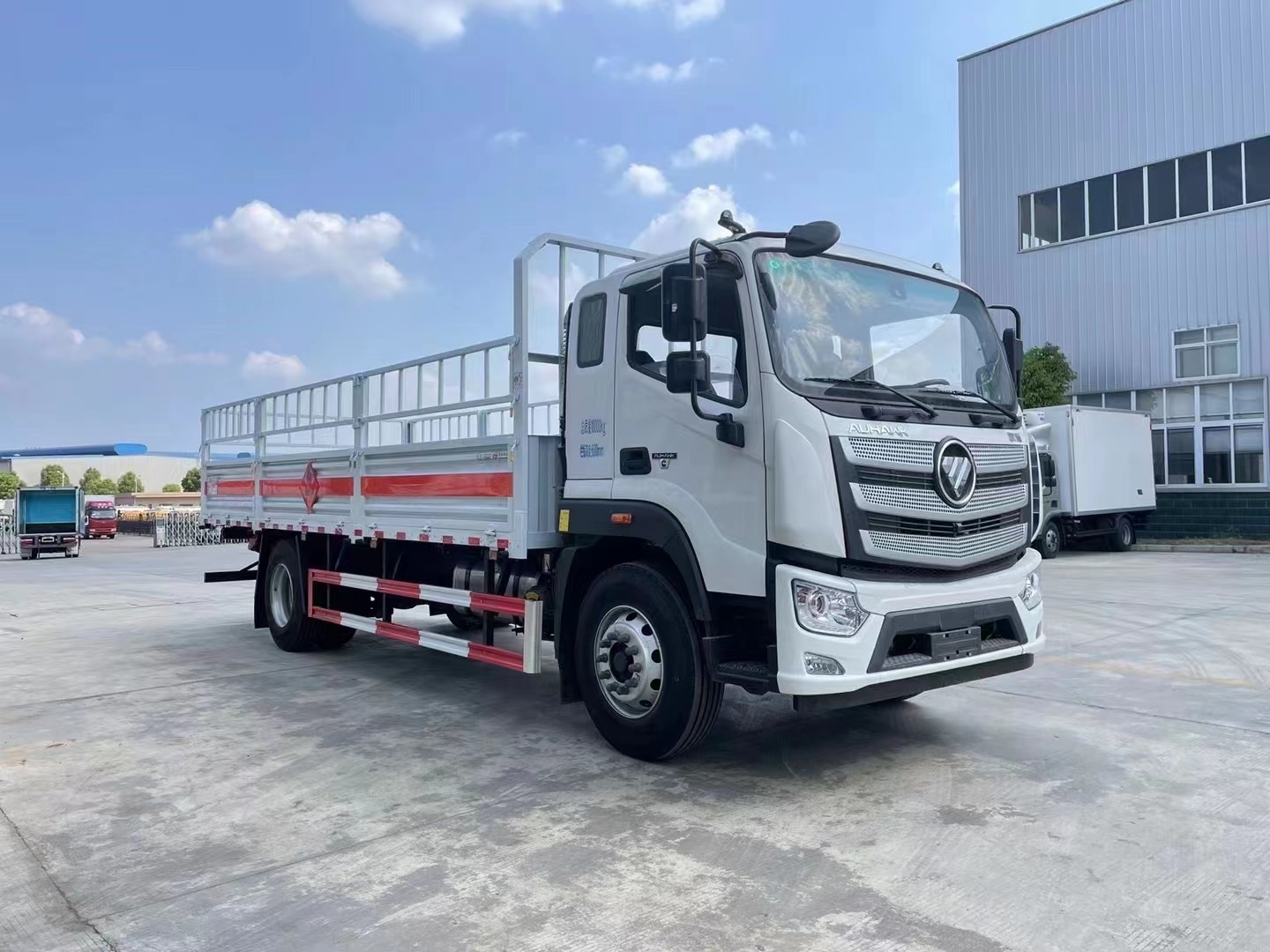 福田歐航6.7米氣瓶運(yùn)輸車